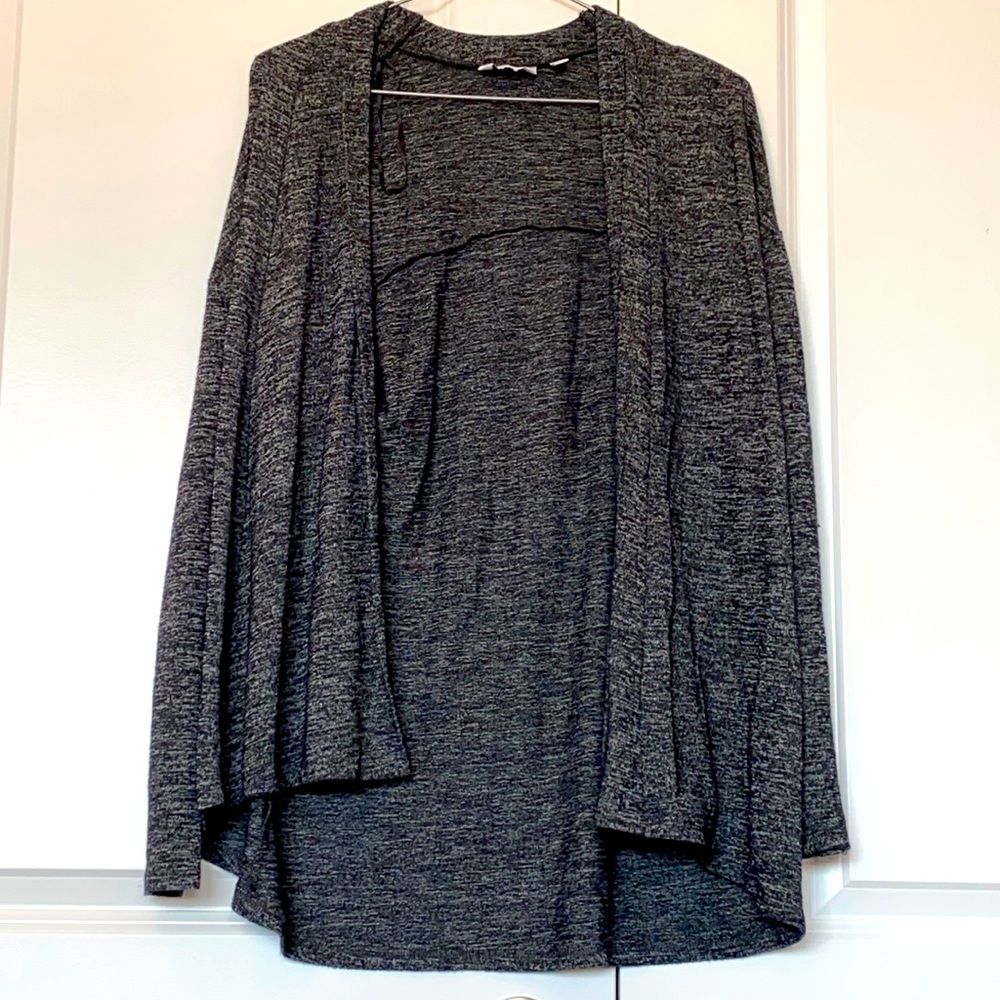 3 for $20 💜 REITMANS Draped Cardigan